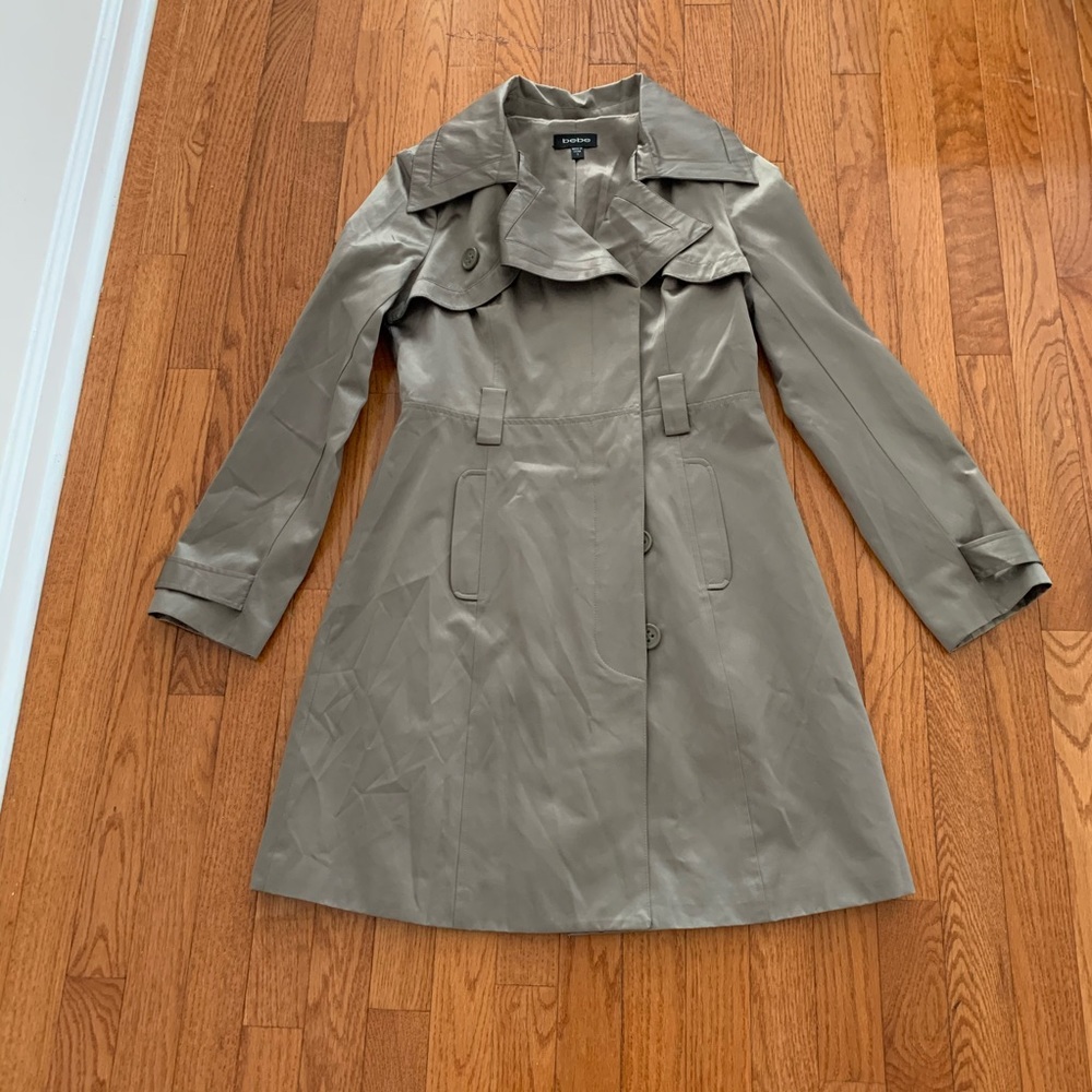Bebe Gray Trench Coat Size:Small.